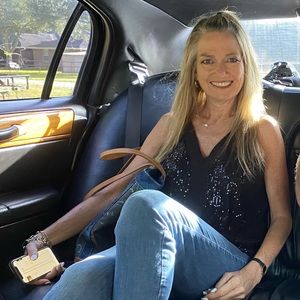 Meet your Posher, Amy